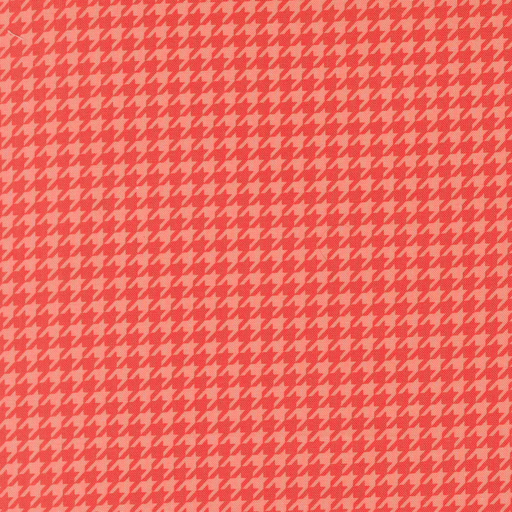 Poinsettia & Pear Houndstooth Geranium M3771816 by Sherri & Chelsi for Moda fabrics (sold in 25cm increments)