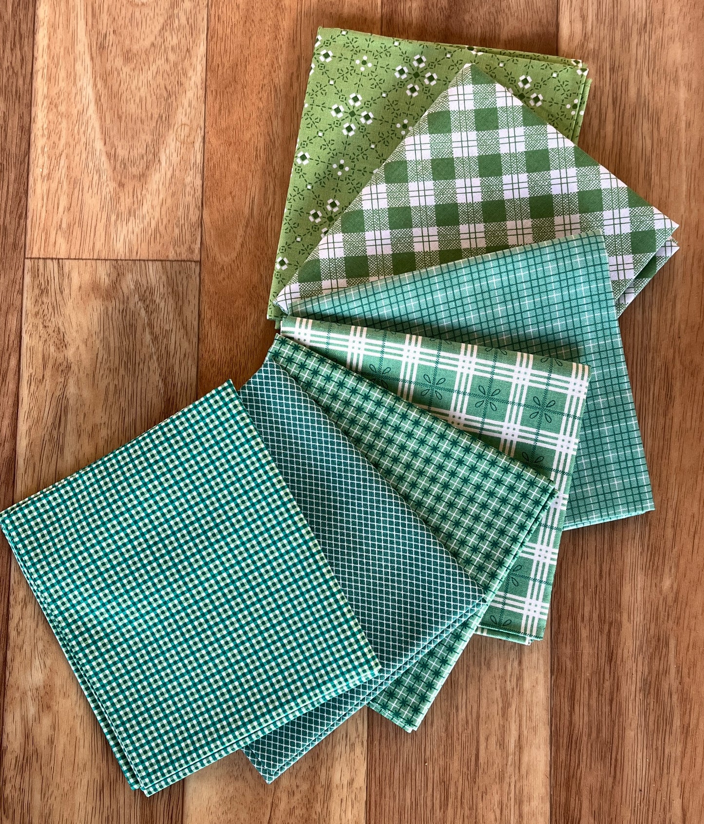 Bee Plaids - Greens Fat Quarter Bundle by Lori Holt for Riley Blake