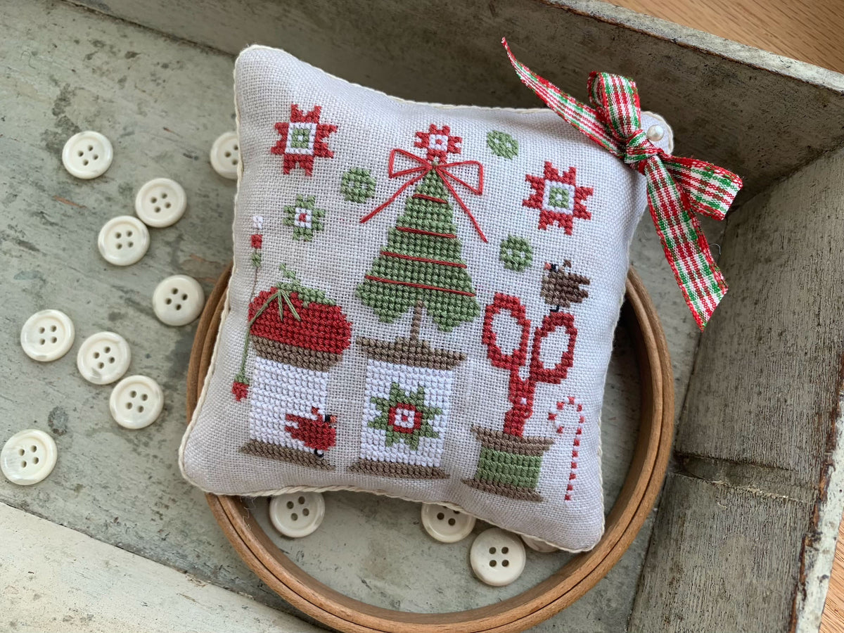 Christmas Spools Pin keep Cross Stitch Pattern by Stitches by Ethel