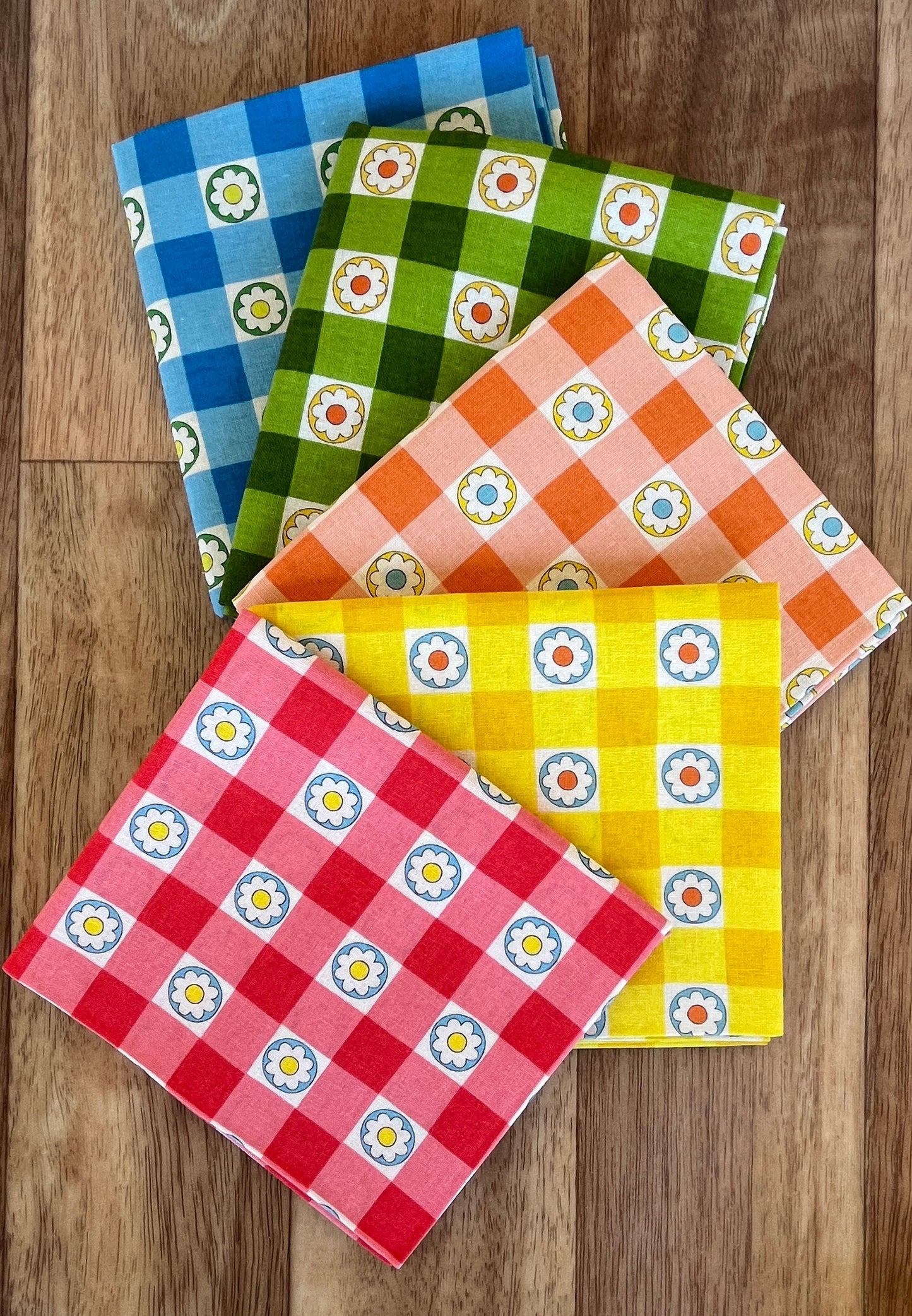 Flowers Days 70's Checks Fat Quarter Bundle by Koko Seki
