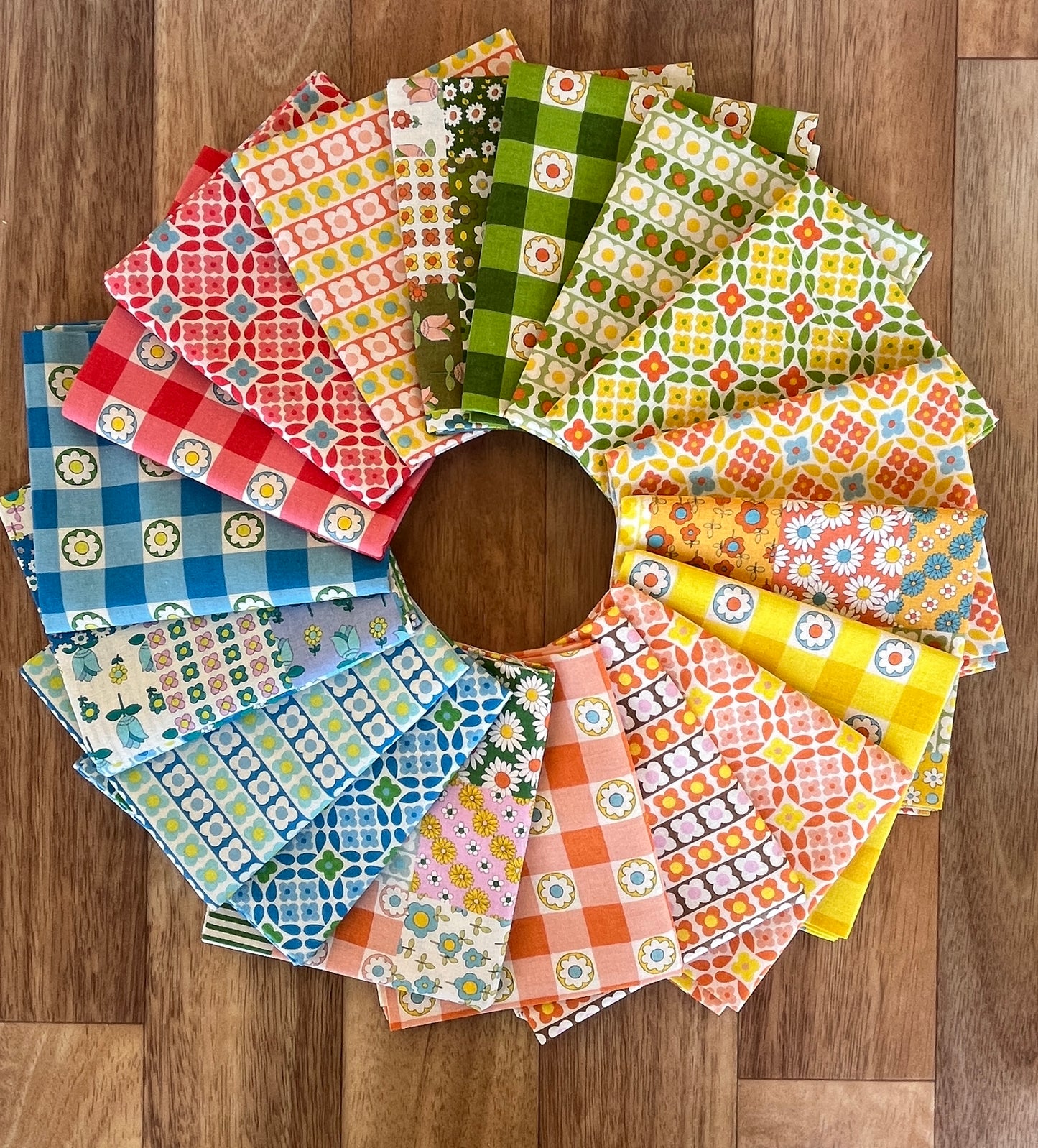 Flowers Days 70's Fat Quarter Bundle by Koko Seki