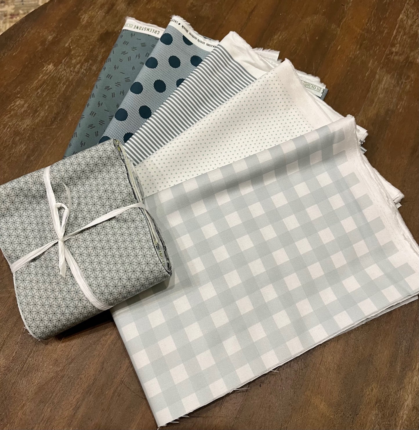 Moving the Line Quilt Kit using Greenstone by Jen Kingwell