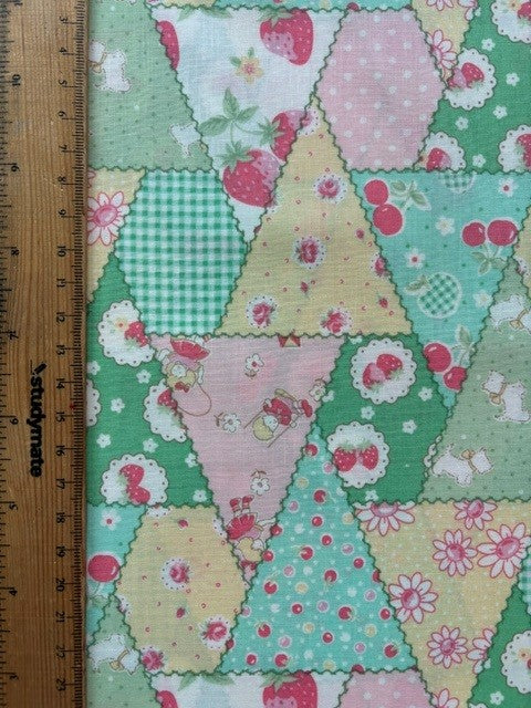 Happy Message 30's Collection Triangle Green HM10649-E by Atsuko Matsuyama for Yuwa Fabrics (sold in 25cm increments)