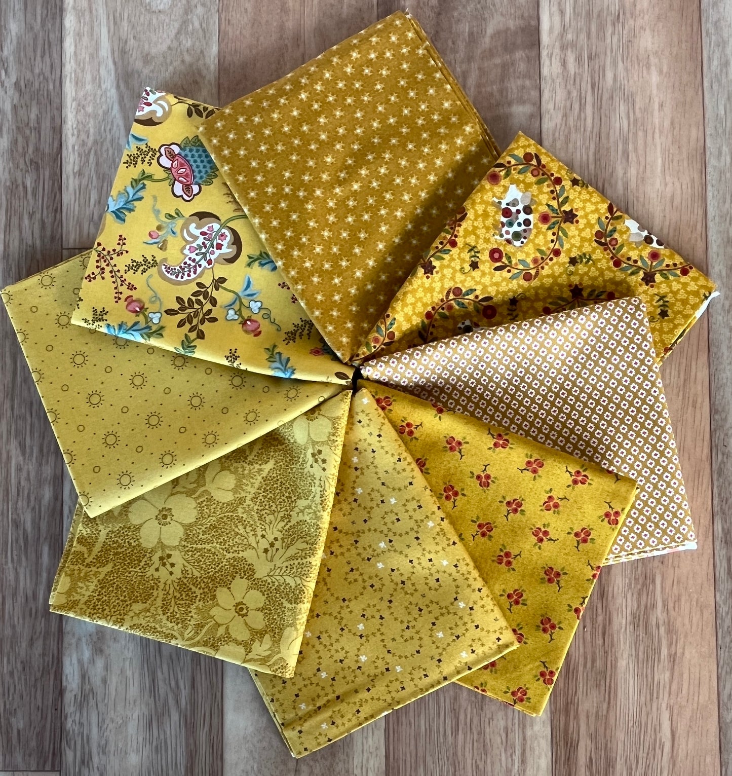 Kim Diehls Yellows Fat Quarter Bundle