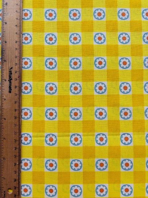 Flowers Days 70's Design CHU055-3B Flower Checks by Koko Seki (sold in 25cm increments)