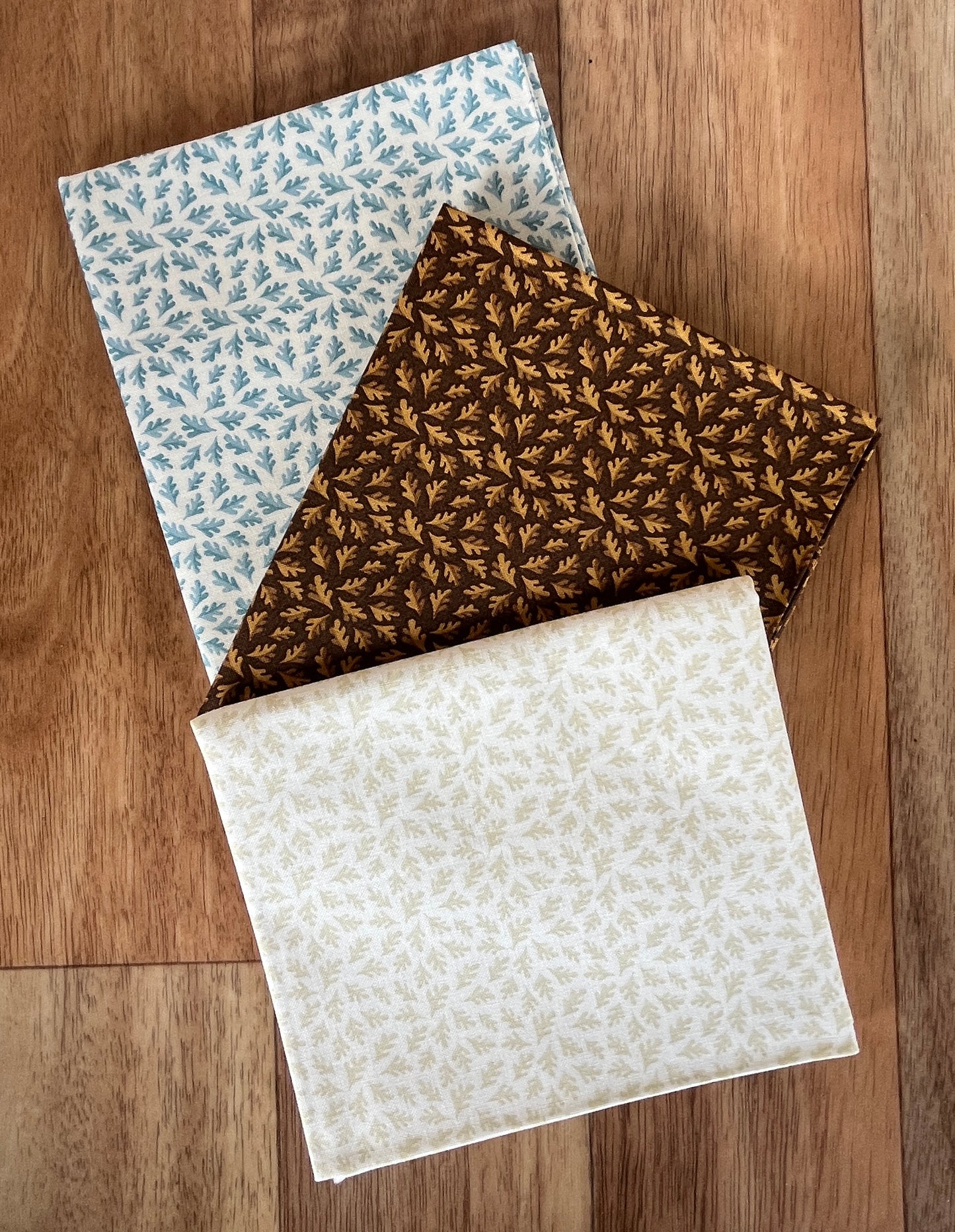 Oakleigh Oak Leaves Fat Quarter Bundle by Judy Jarvi for Andover Fabrics