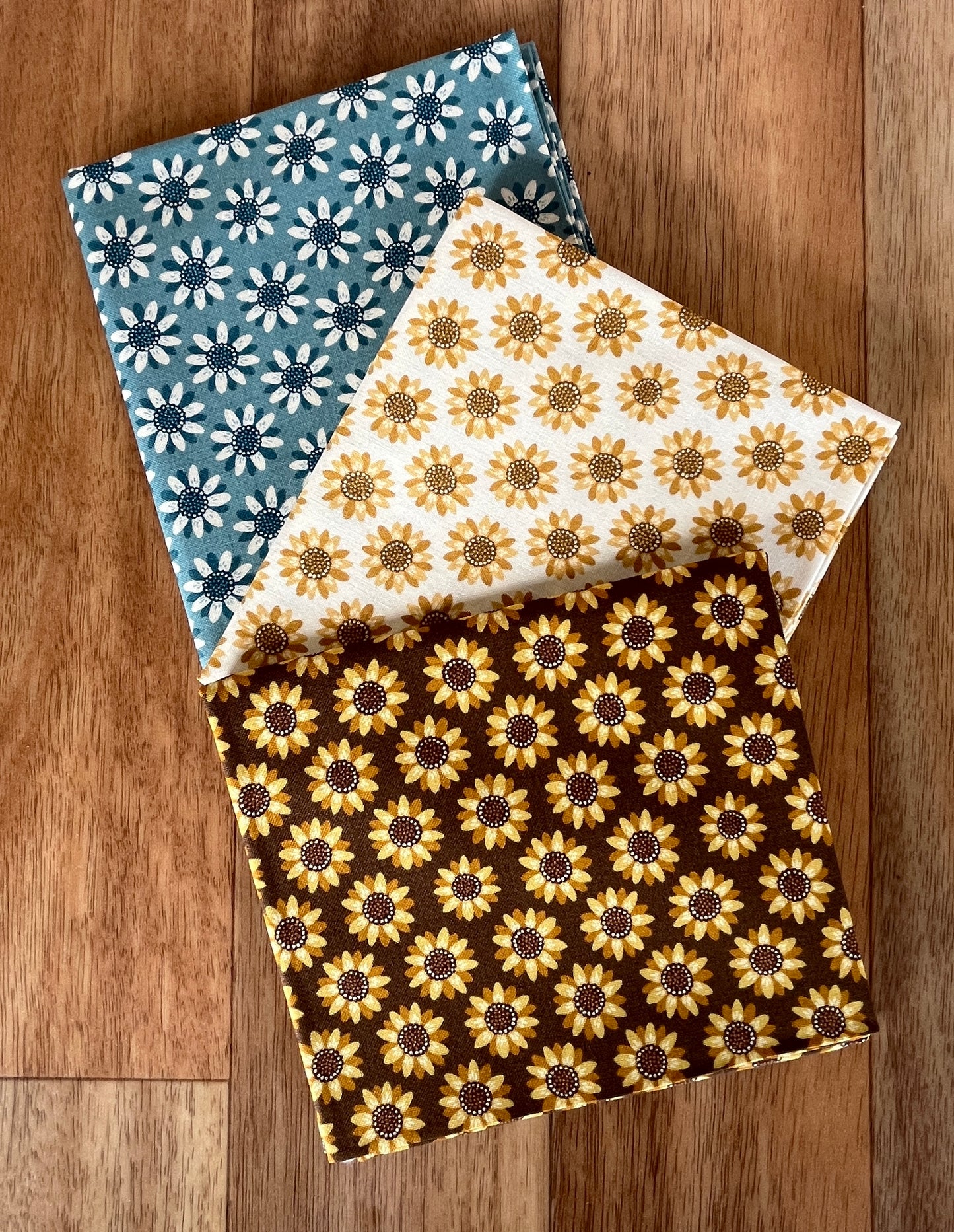 Oakleigh Sunflower Fat Quarter Bundle by Judy Jarvi for Andover Fabrics