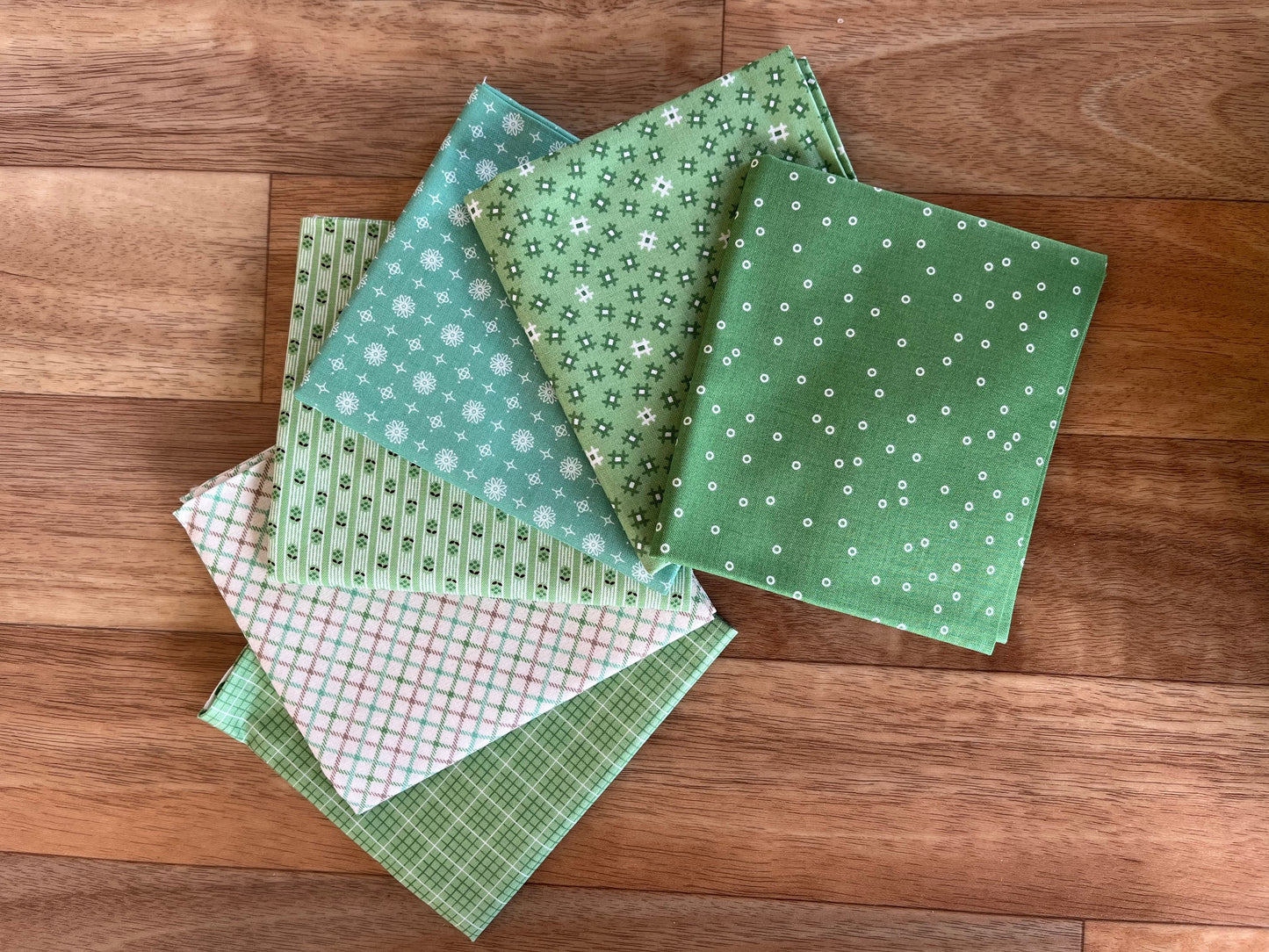 Prim Greens Fat Quarter Bundle by Lori Holt for Riley Blake Fabrics