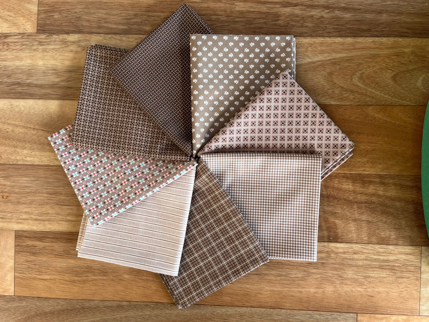 Prim Pebble Fat Eighth Bundle by Lori Holt for Riley Blake Fabrics