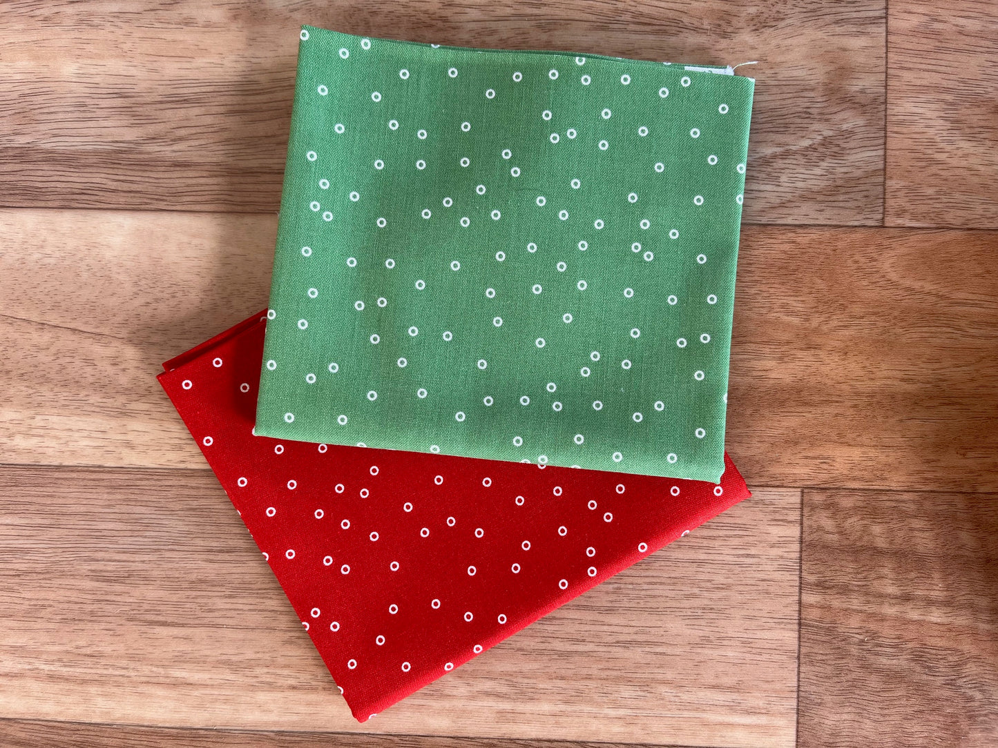 Prim Circles Fat Quarter Bundle by Lori Holt for Riley Blake Fabrics