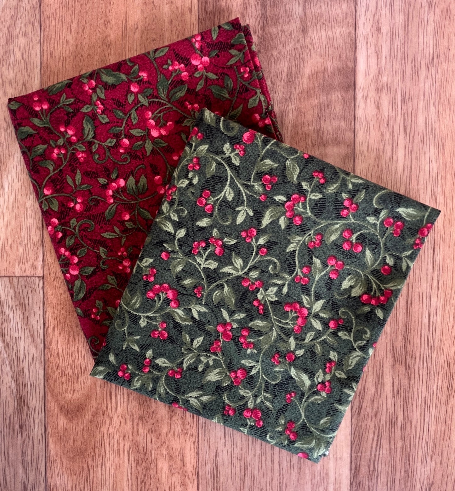Star Of Wonder - Star of Light Berries Fat Quarter Bundle by Nancy Halvorsen for Benartex Fabrics