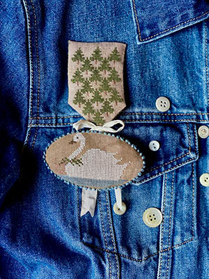 Swans A Swimming Badge Cross Stitch Pattern by Stacy Nash