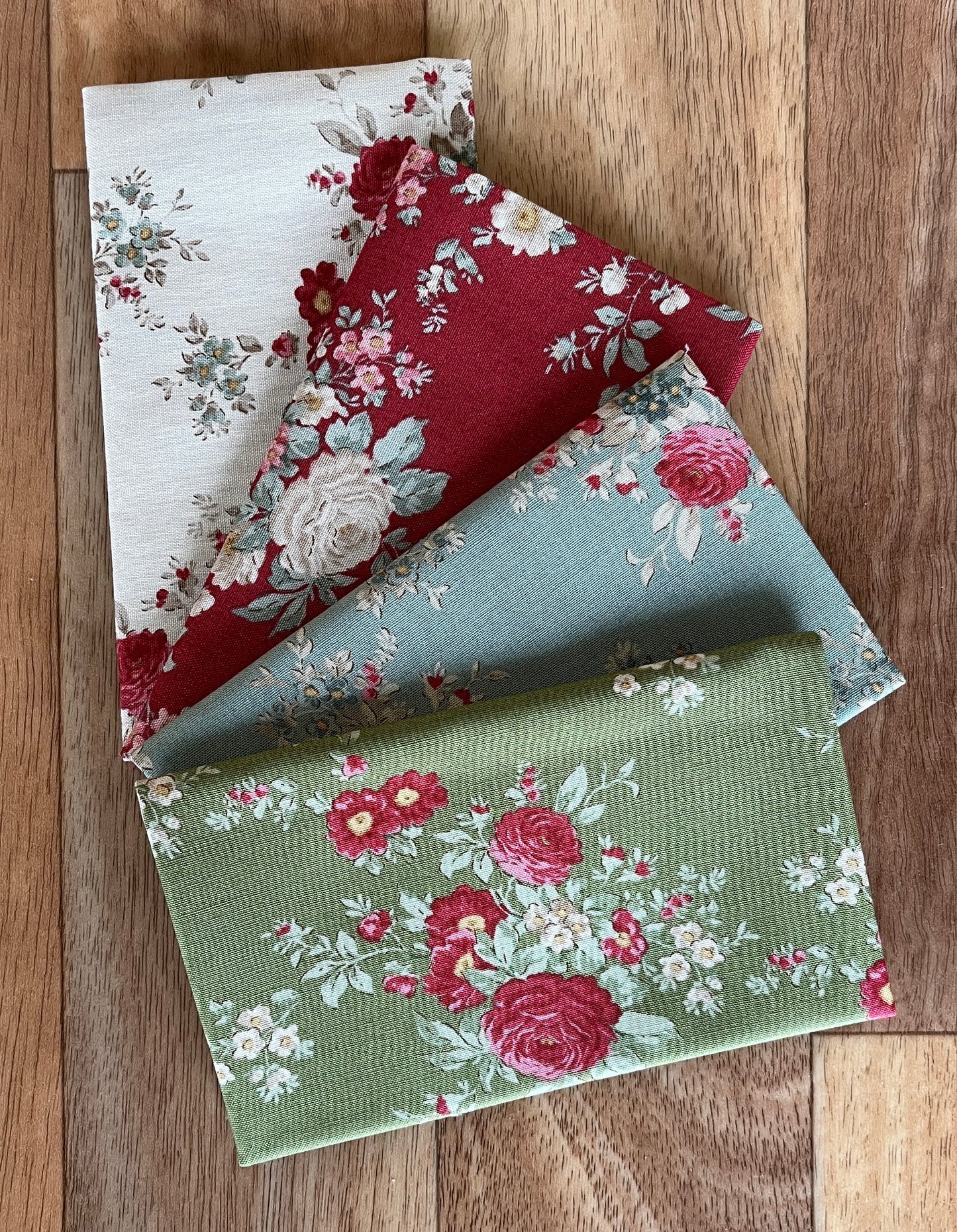 Tilda Merry Little Christmas Carol Fat Eighth Bundle