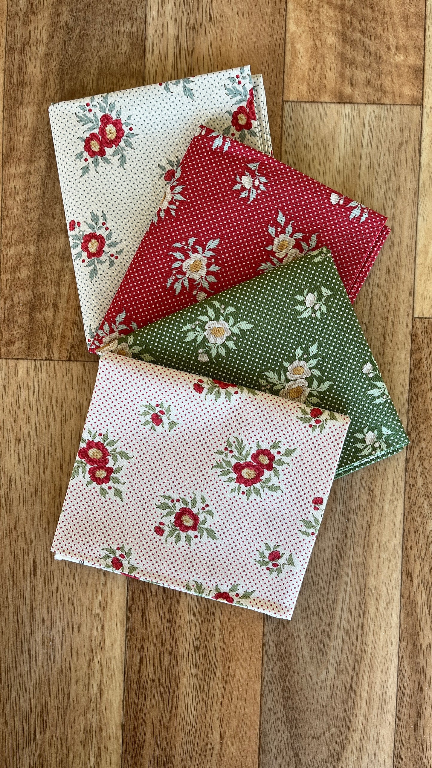 Tilda Merry Little Christmas Joy Fat Quarter Bundle