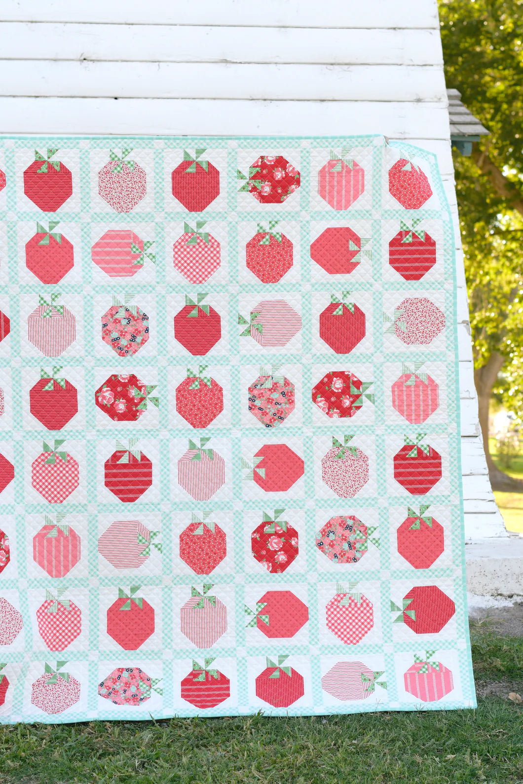 Berry Picking Quilt Pattern Thimble Blossoms