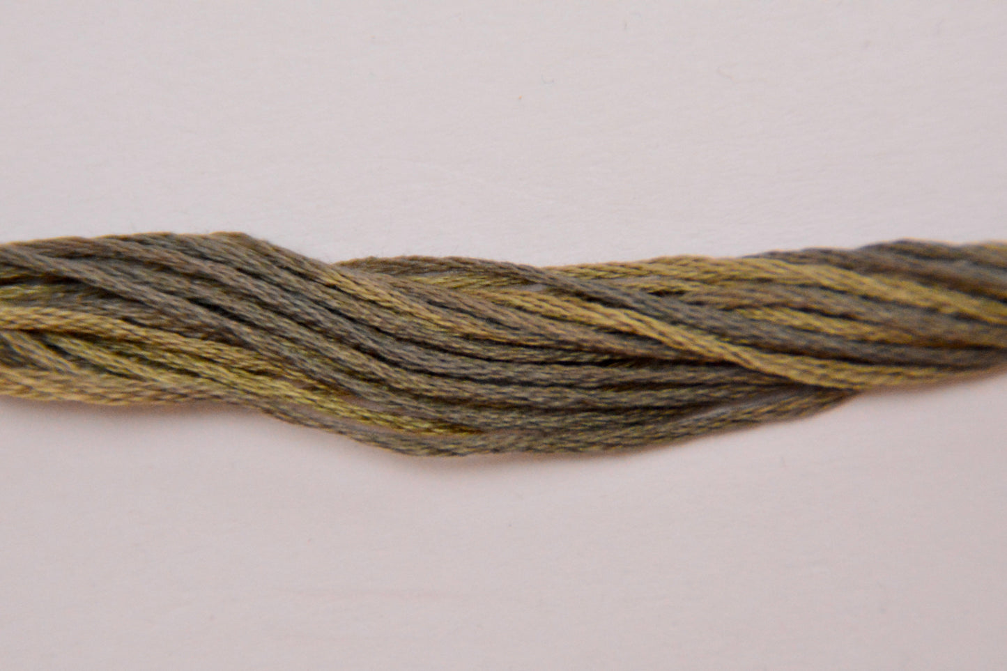 Pelican Gray 1302 Weeks Dye Works 6-Strand Hand-Dyed Embroidery Floss