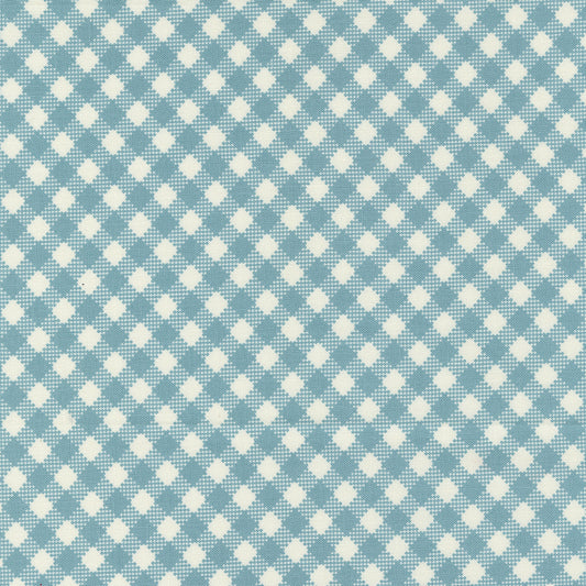 Farmstead Gingham Mountain Stream M2090714 by Stacy Iest Hsu for Moda fabrics (sold in 25cm increments)