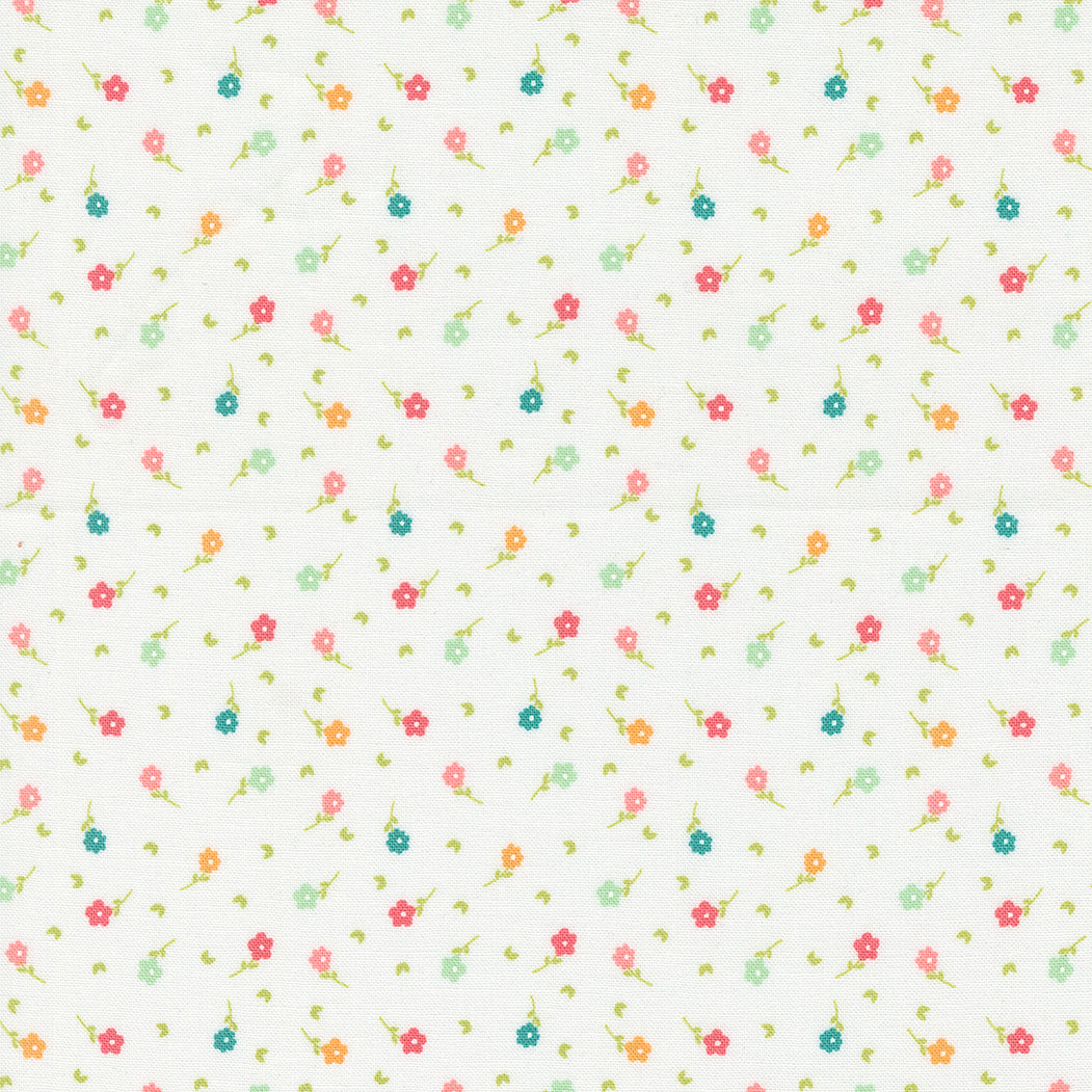 Strawberry Lemonade Poppies Ditsy Cloud M3767411 from Sherri & Chelsi for Moda Fabrics (sold in 25cm increments)