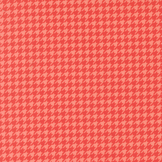 Poinsettia & Pear Houndstooth Geranium M3771816 by Sherri & Chelsi for Moda fabrics (sold in 25cm increments)