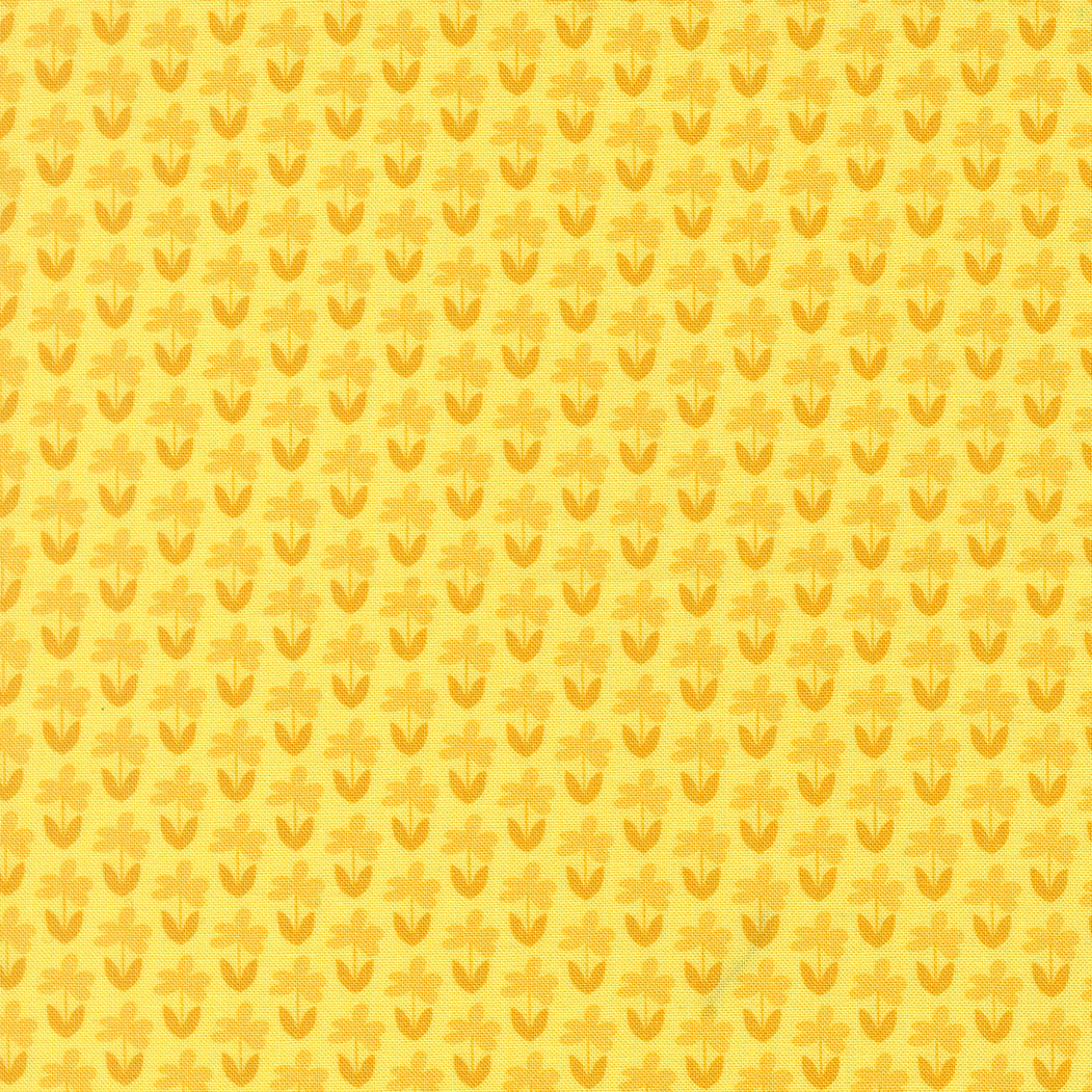 Scenery Meadow Sunshine M5127112 by Elizabeth Hartman for Moda Fabrics (sold in 25cm increments)
