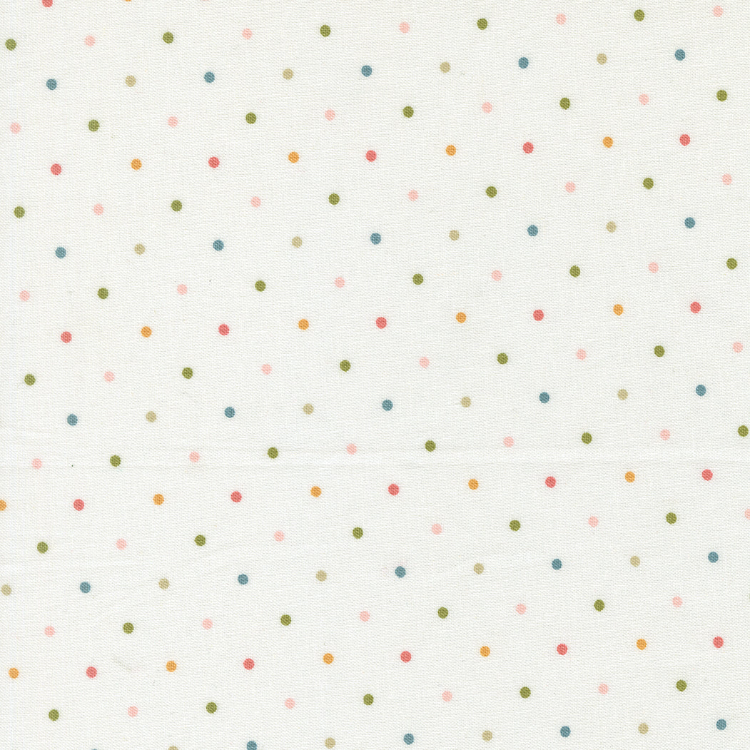Wild Honey Magic Dot Daisy M523051 by Lella Boutique for Moda Fabrics (sold in 25cm increments)