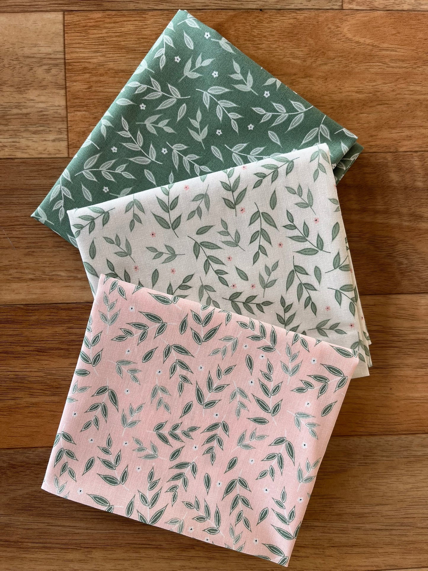 Afternoon Tea Leaves Fat Quarter Bundle by Beverly McCullough for Riley Blake Designs