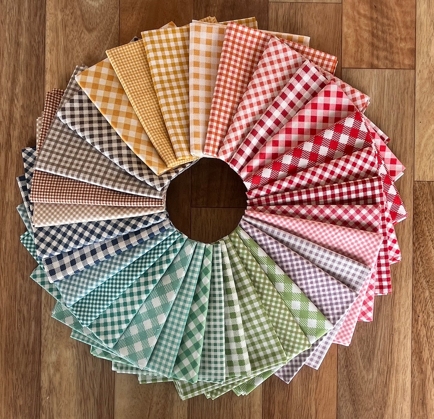 Bee Ginghams - Fat Quarter Bundle by Lori Holt for Riley Blake