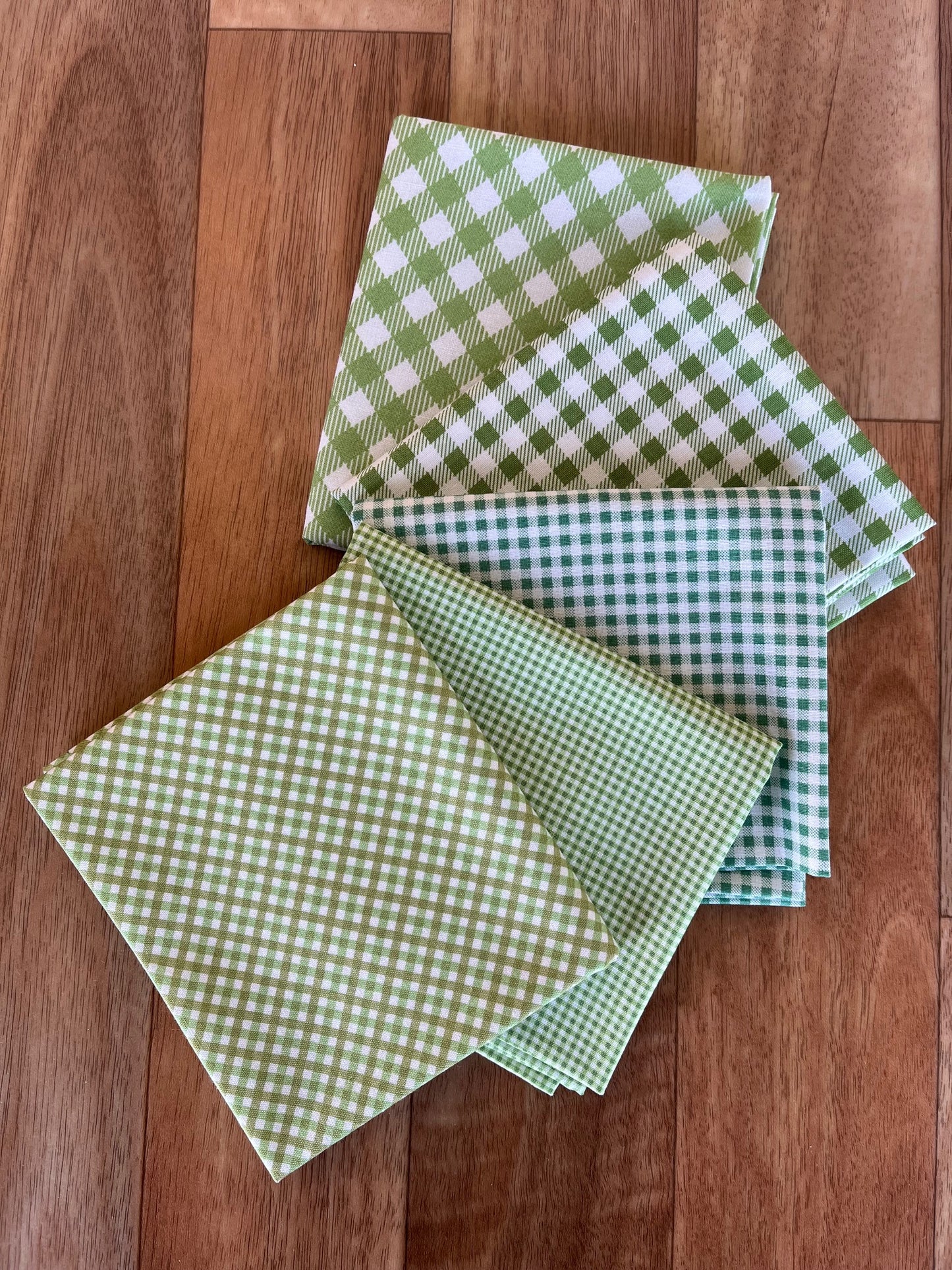 Bee Ginghams Greens Fat Quarter Bundle Lori Holt for Riley Blake Design