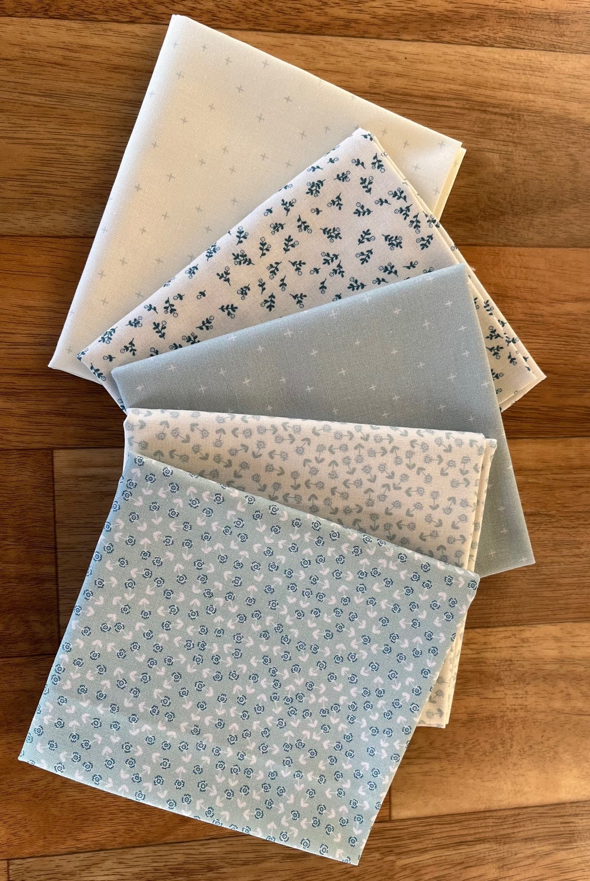 Birdhouse Basics Blues Fat Quarter Bundle