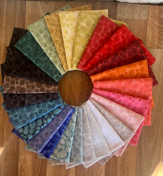 Bumbleberries by Lewis and Irene Fat Quarter Bundle