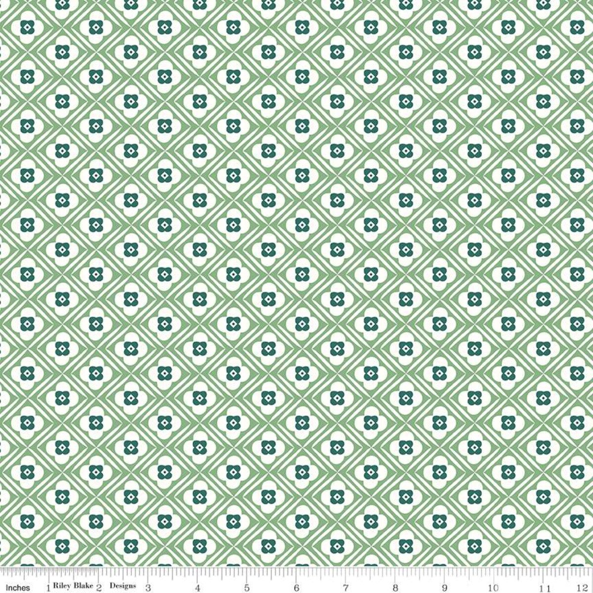 Bee Plaids - Hugs Design C12021 Clover by Lori Holt for Riley Blake (sold in 25cm increments)