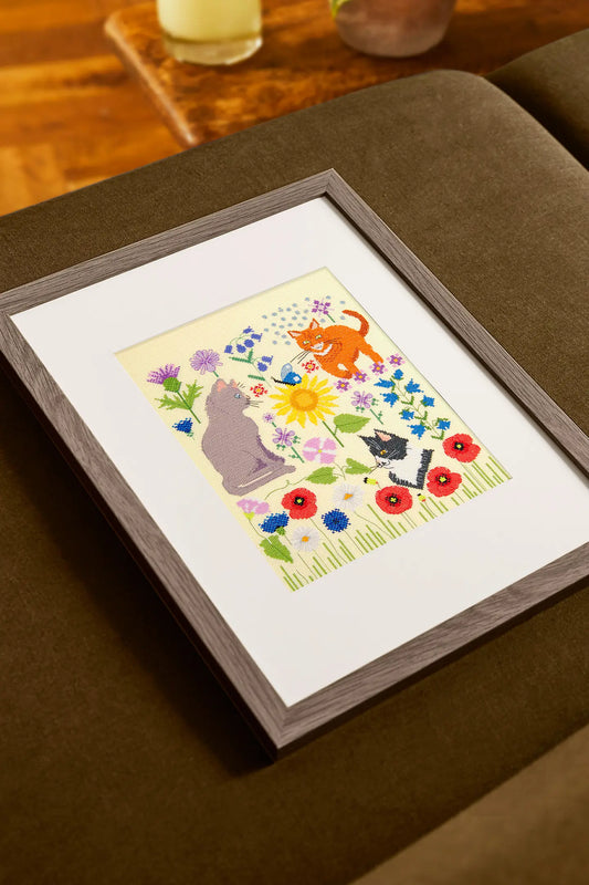 DMC CATS IN THE FIELD CROSS STITCH KIT