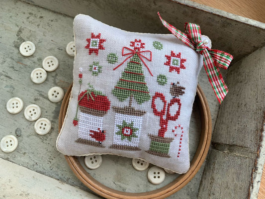 Christmas Spools  Pin keep Cross Stitch Pattern by Stitches by Ethel