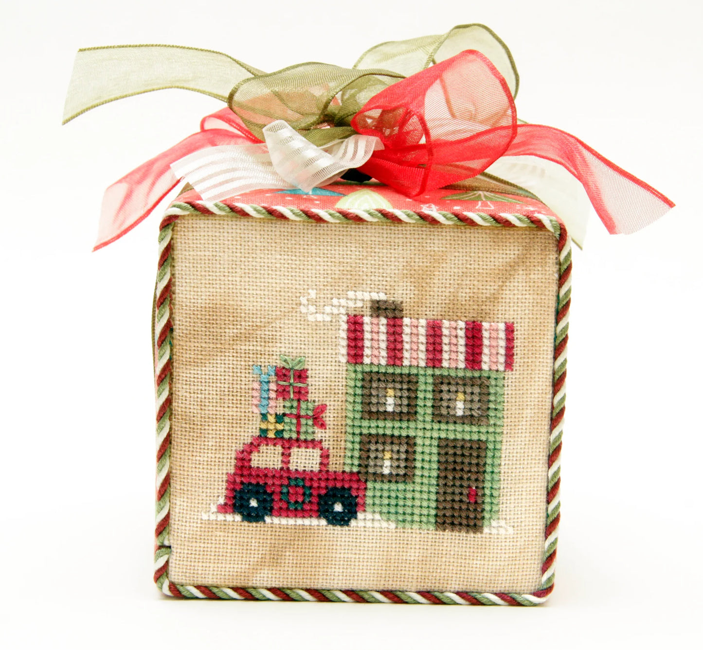 Christmas Frill Cross Stitch Pattern Heart in Hand