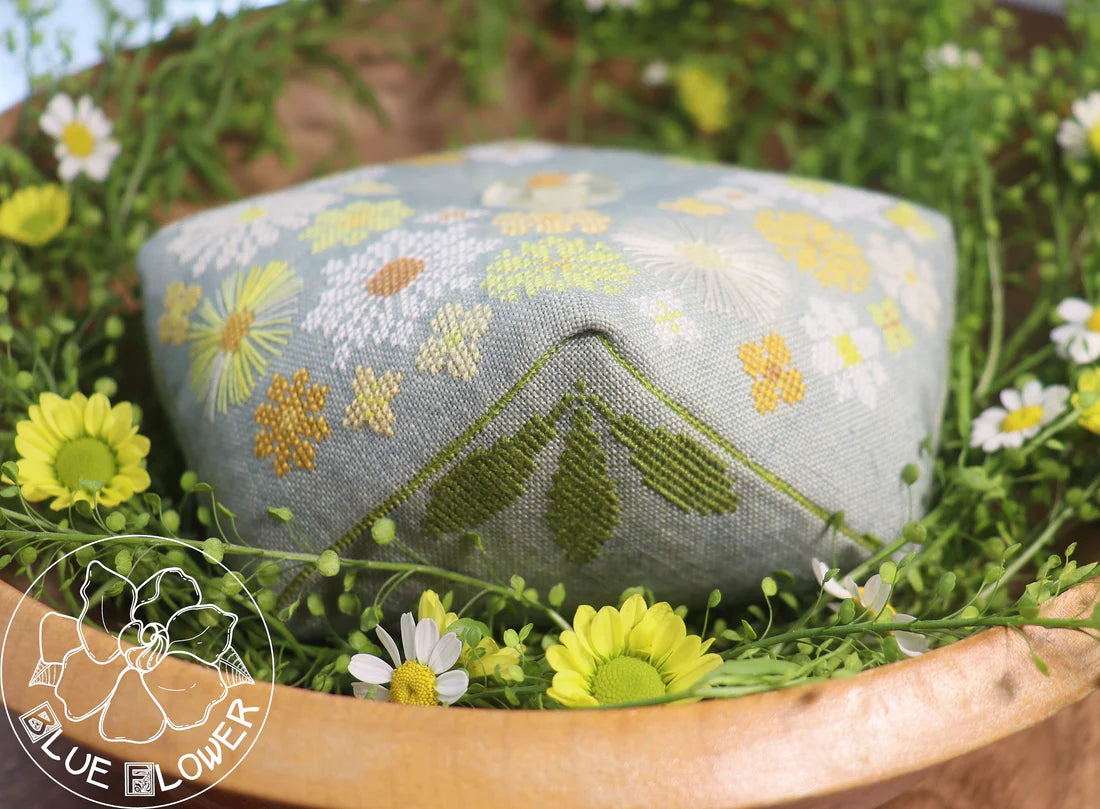 Daisy Crown Biscornu Cross Stitch Pattern by The Blue Flower