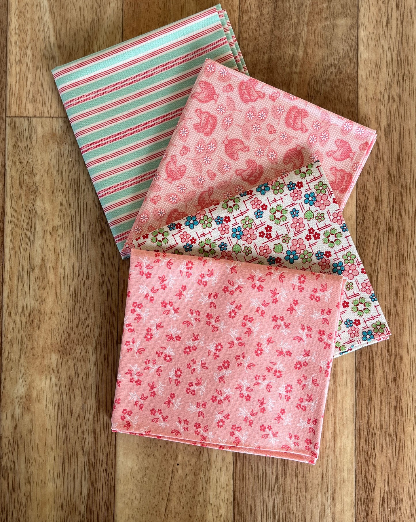 Farmers Daughter Pinks Fat Quarter Bundle by Lori Holt for Riley Blake