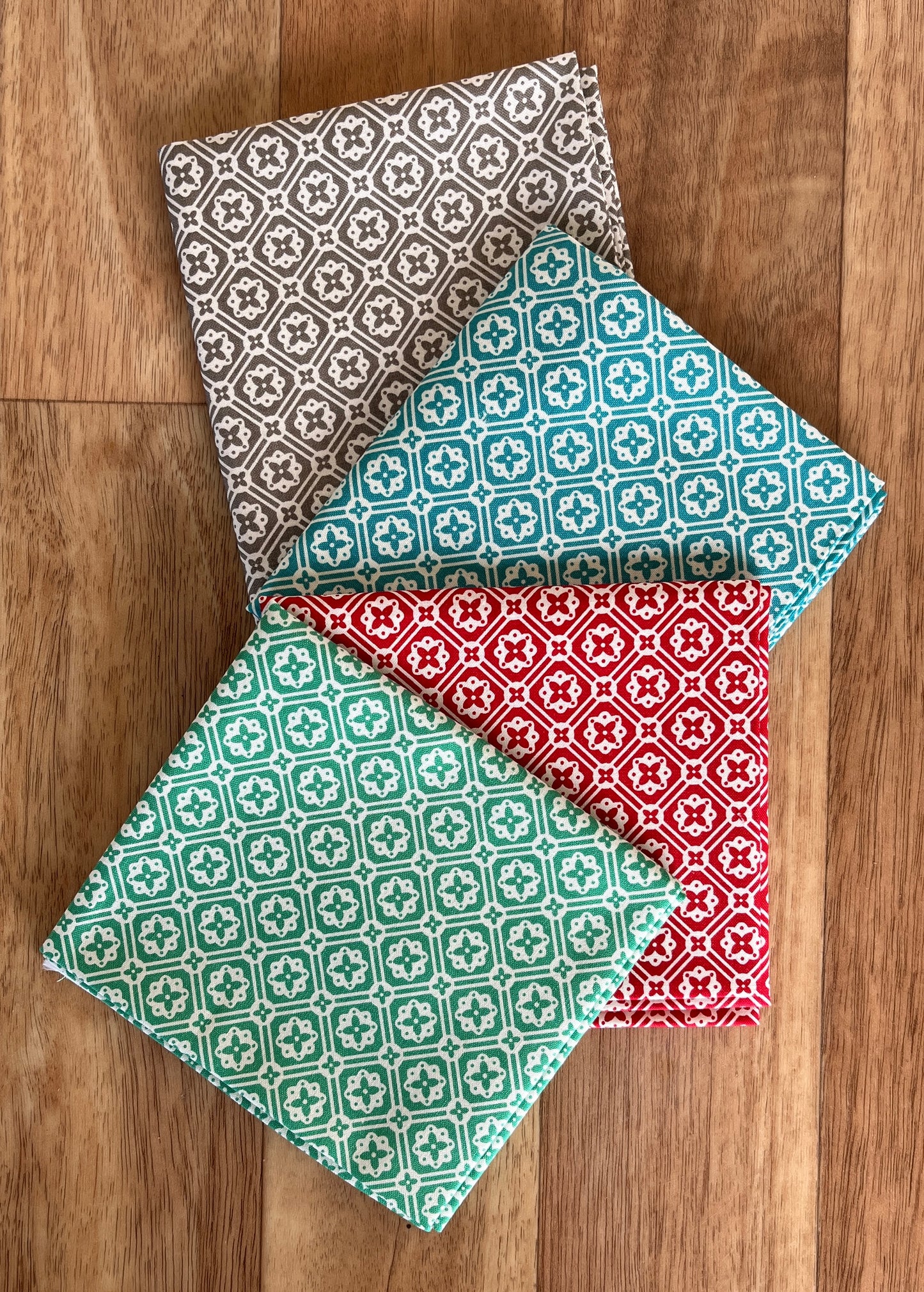 Farmers Daughter Doily Fat Quarter Bundle by Lori Holt for Riley Blake