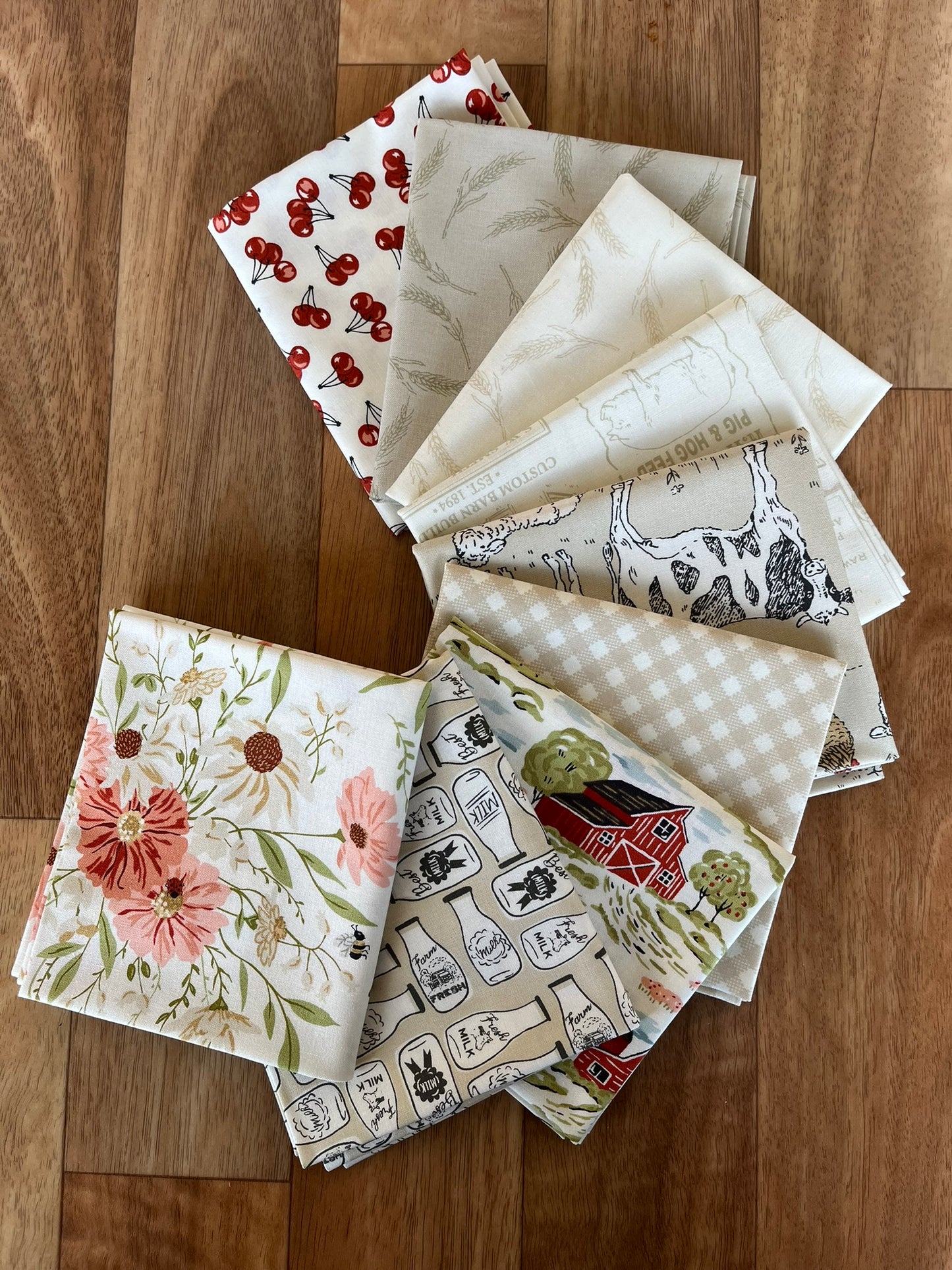 Farmstead White/Linen Fat Quarter Bundle by Stacy Iest Hsu for Moda fabrics