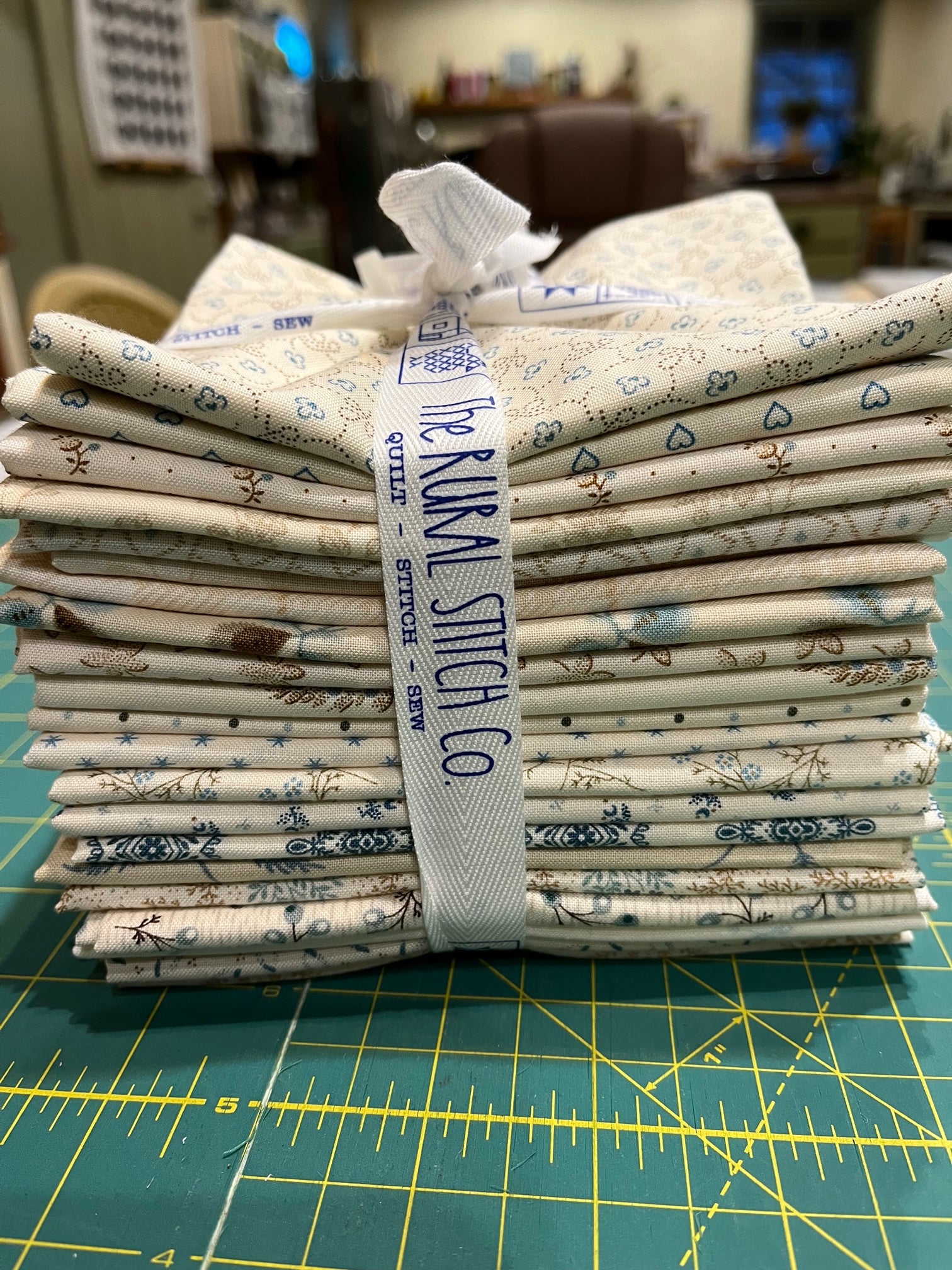 Summer Breeze by Laundry Basket Quilts Fat Quarter Bundle The Rural