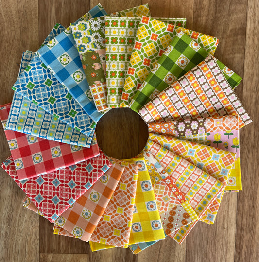 Flowers Days 70's Fat Quarter Bundle by Koko Seki
