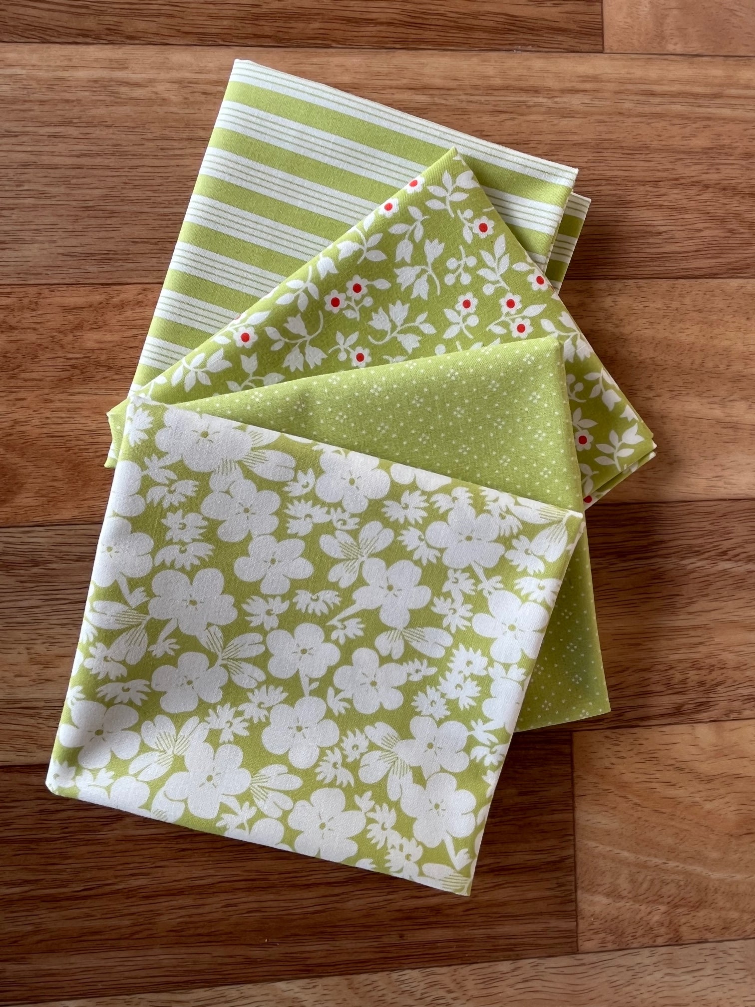 Fruit Cocktail by Fig Tree Apple (Green) Fat Quarter Bundle The Rural
