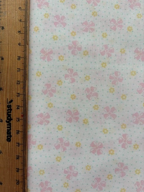 Happy Message 30's Collection White Bows HM10723-F by Atsuko Matsuyama for Yuwa Fabrics (sold in 25cm increments)