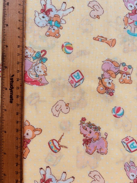 Happy Message 30's Collection Toys White Yellow HM10726-D by Atsuko Matsuyama for Yuwa Fabrics (sold in 25cm increments)