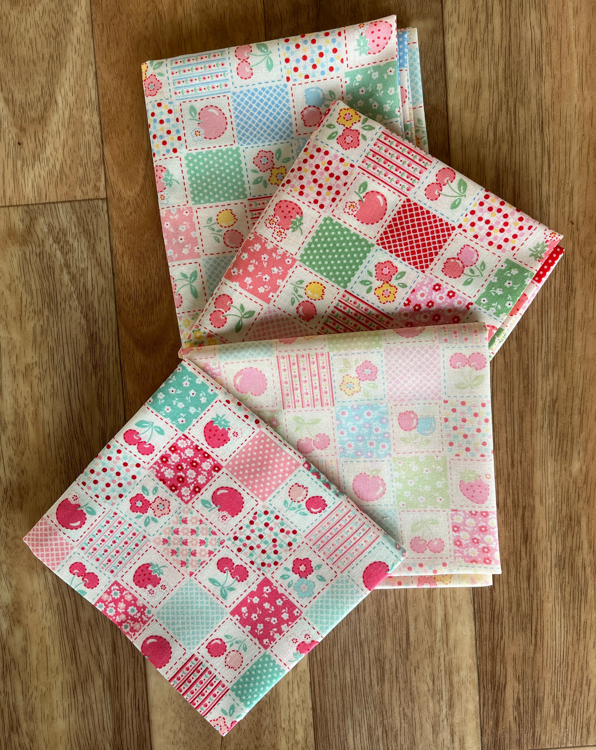 Happy Message 30's Collection Squares Fat Quarter Bundle by Atsuko Matsuyama for Yuwa Fabrics