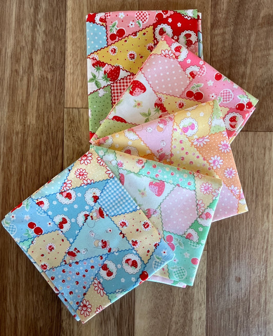Happy Message 30's Collection Triangles Fat Quarter Bundle by Atsuko Matsuyama for Yuwa Fabrics
