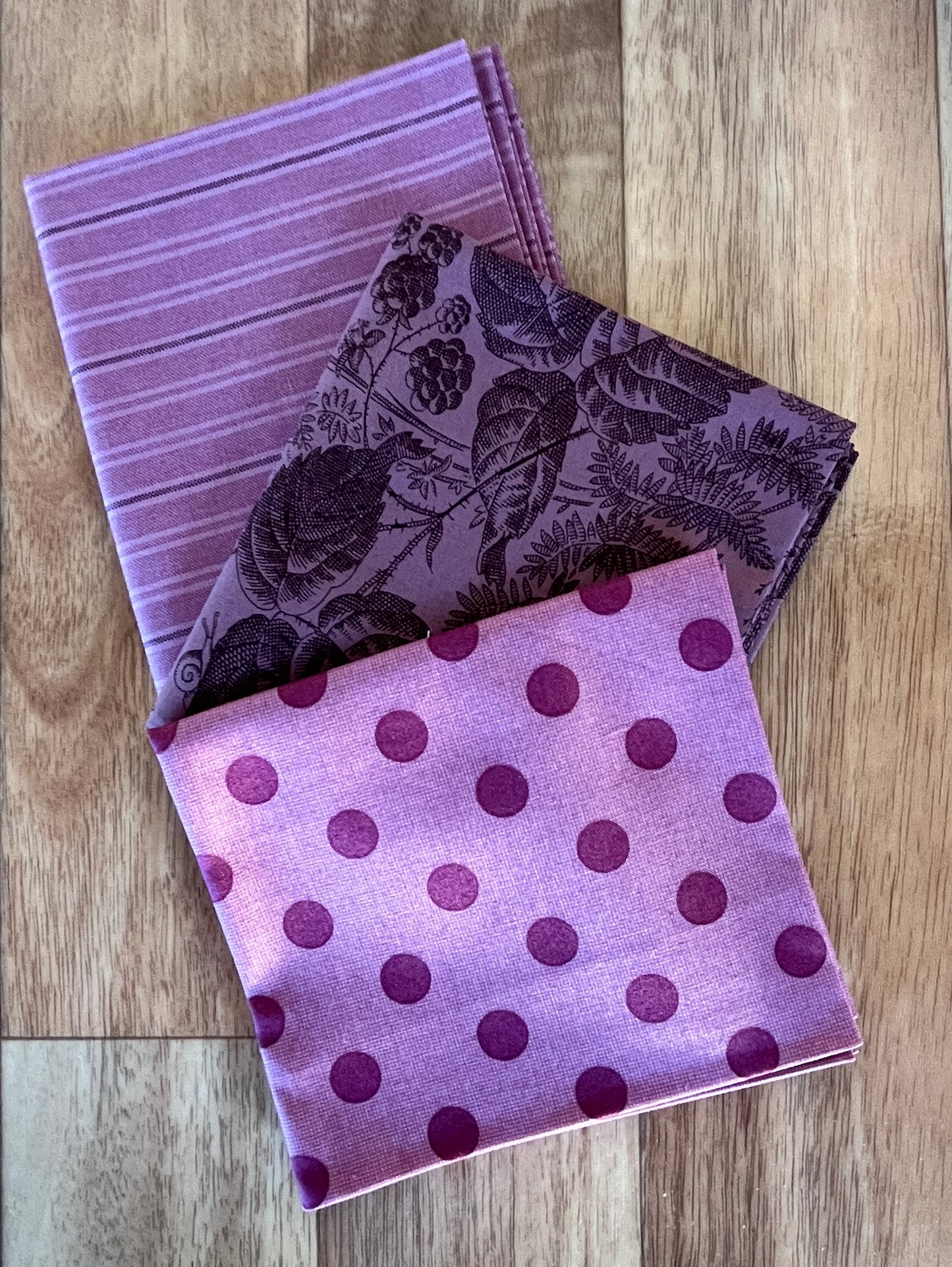 Laundry Basket Quilts Purple Fat Quarter Bundle