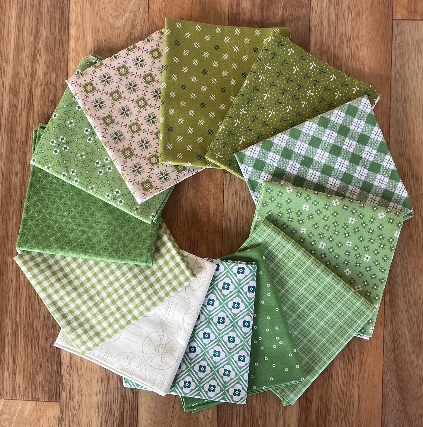 Greens Fat Quarter Bundle Lori Holt for Riley Blake Designs