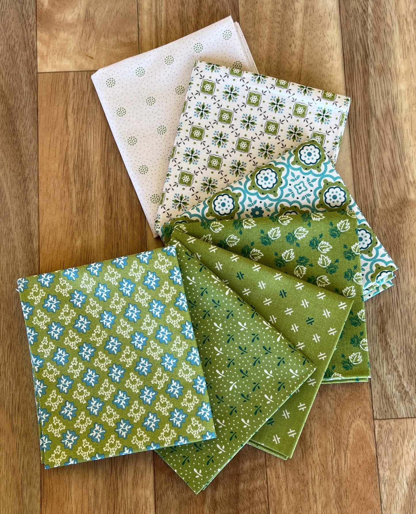 Piece & Plenty Greens Fat Quarter Bundle by Lori Holt for Riley Blake Designs