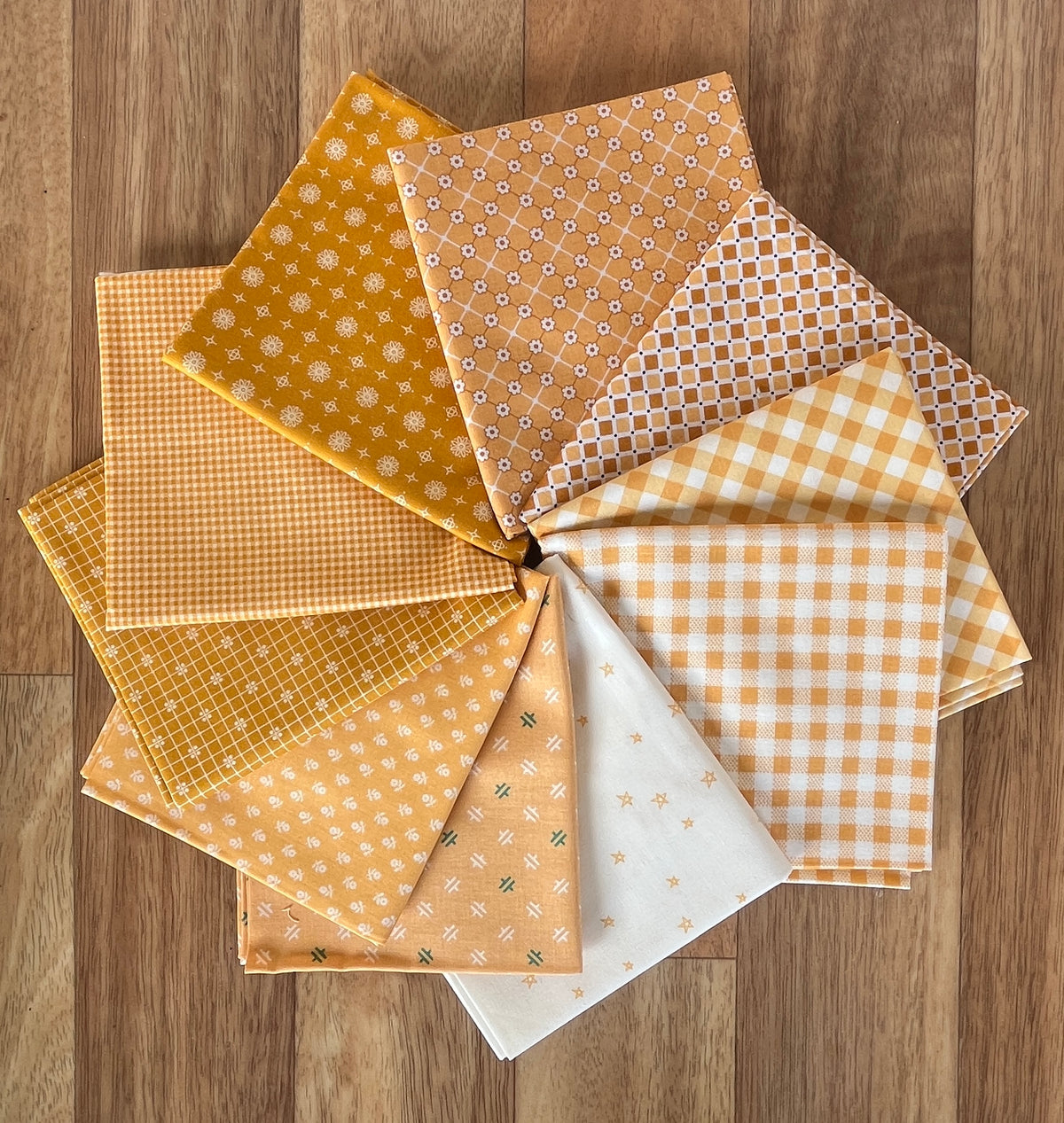 Yellows Fat Quarter Bundle Lori Holt for Riley Blake Designs – The ...