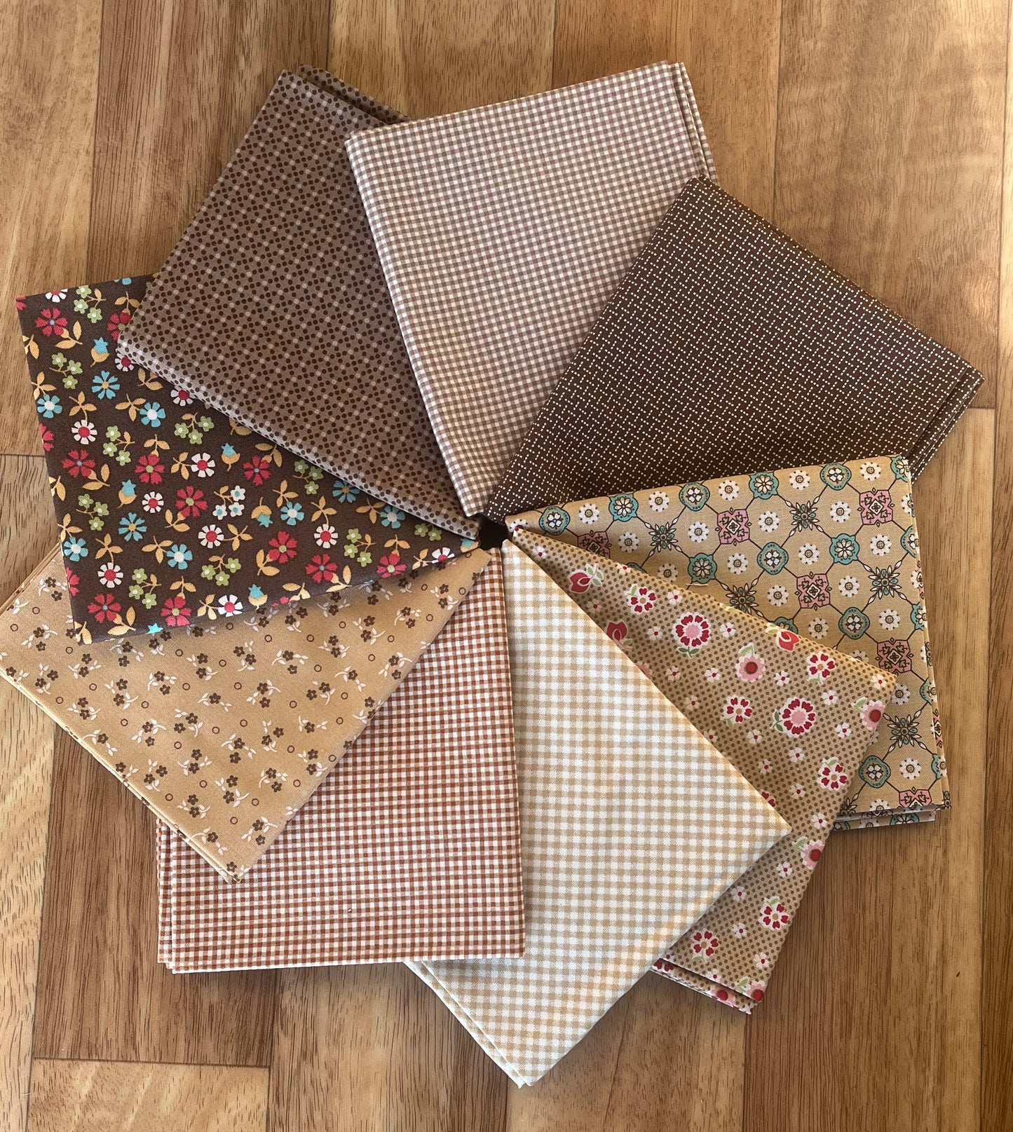 Browns Fat Quarter Bundle Lori Holt for Riley Blake Designs